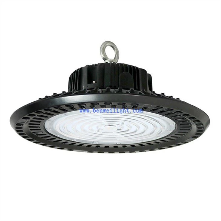 100-watowe światła LED Ufo