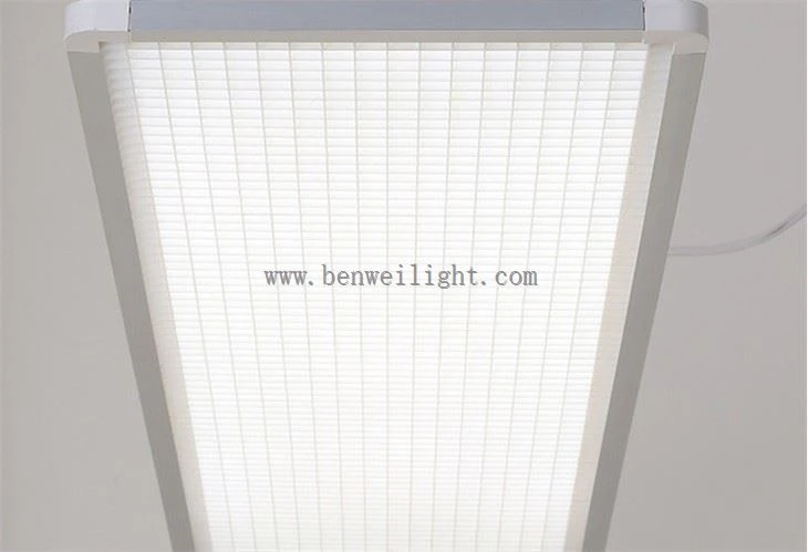 Nieoślepiające oświetlenie edukacyjne LED o wymiarach 1200x300 mm