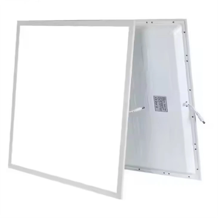 Wpuszczana płaska lampa sufitowa LED o mocy 18 W