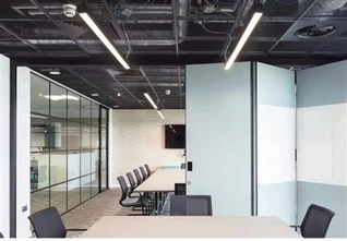 Liniowa lampa sufitowa LED